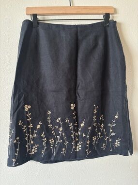 Vintage Black Linen Skirt with Floral Embroidery | Size 12